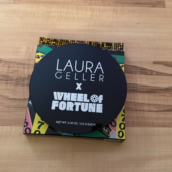 Laura Geller X Wheel of Fortune - Picture 3 of 3